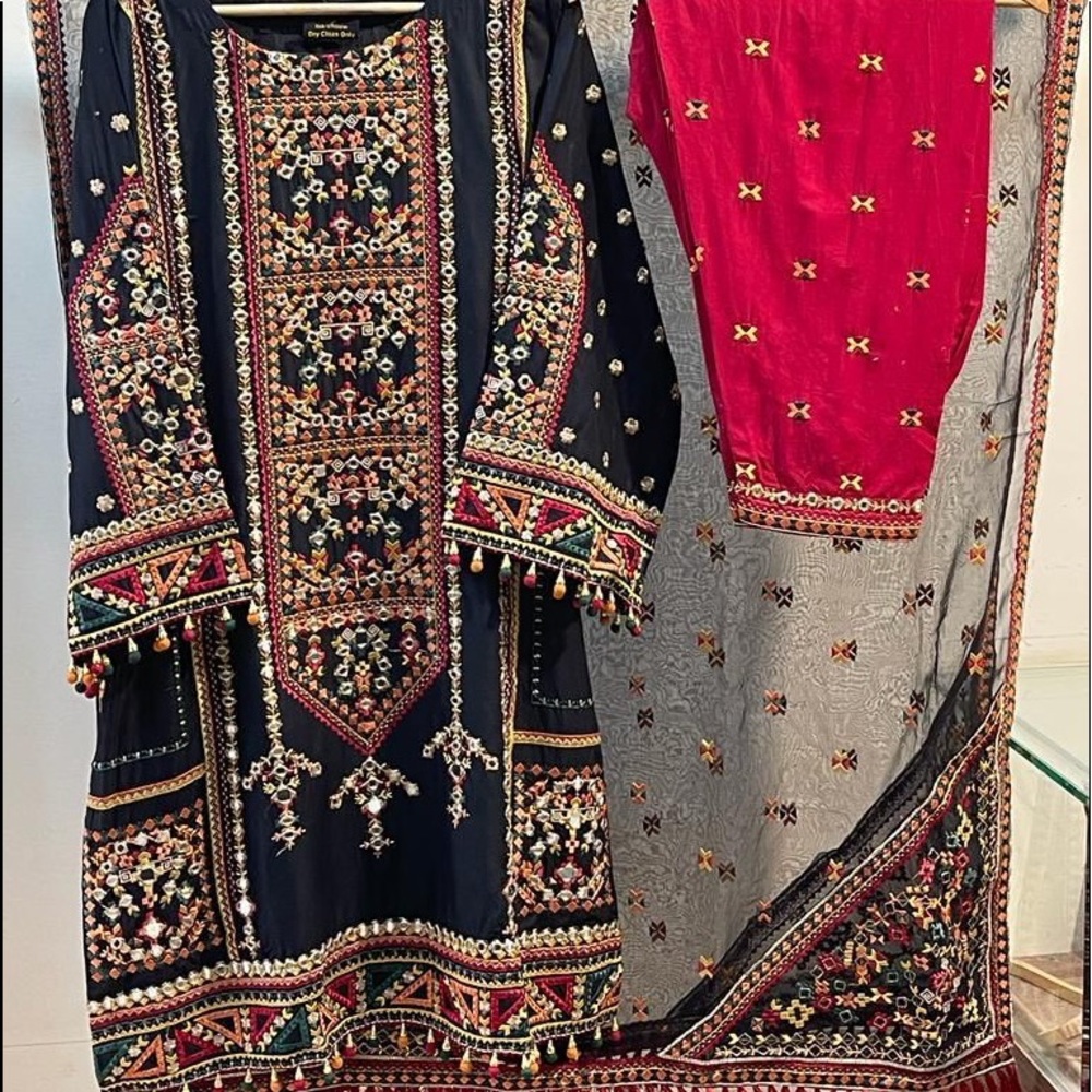 EXCLUSIVE PREMIUM COLLECTION by Famous brand KARMA - $130 - ONLY - BRAND NEW